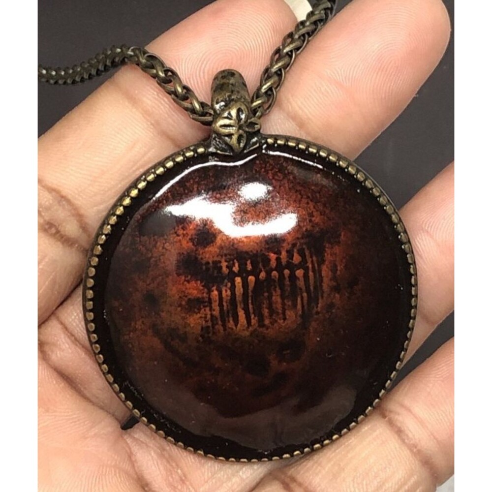 Vintage Style Pendant Necklace Dark Red Gemstone Wizardcore Dark Academia Gothic